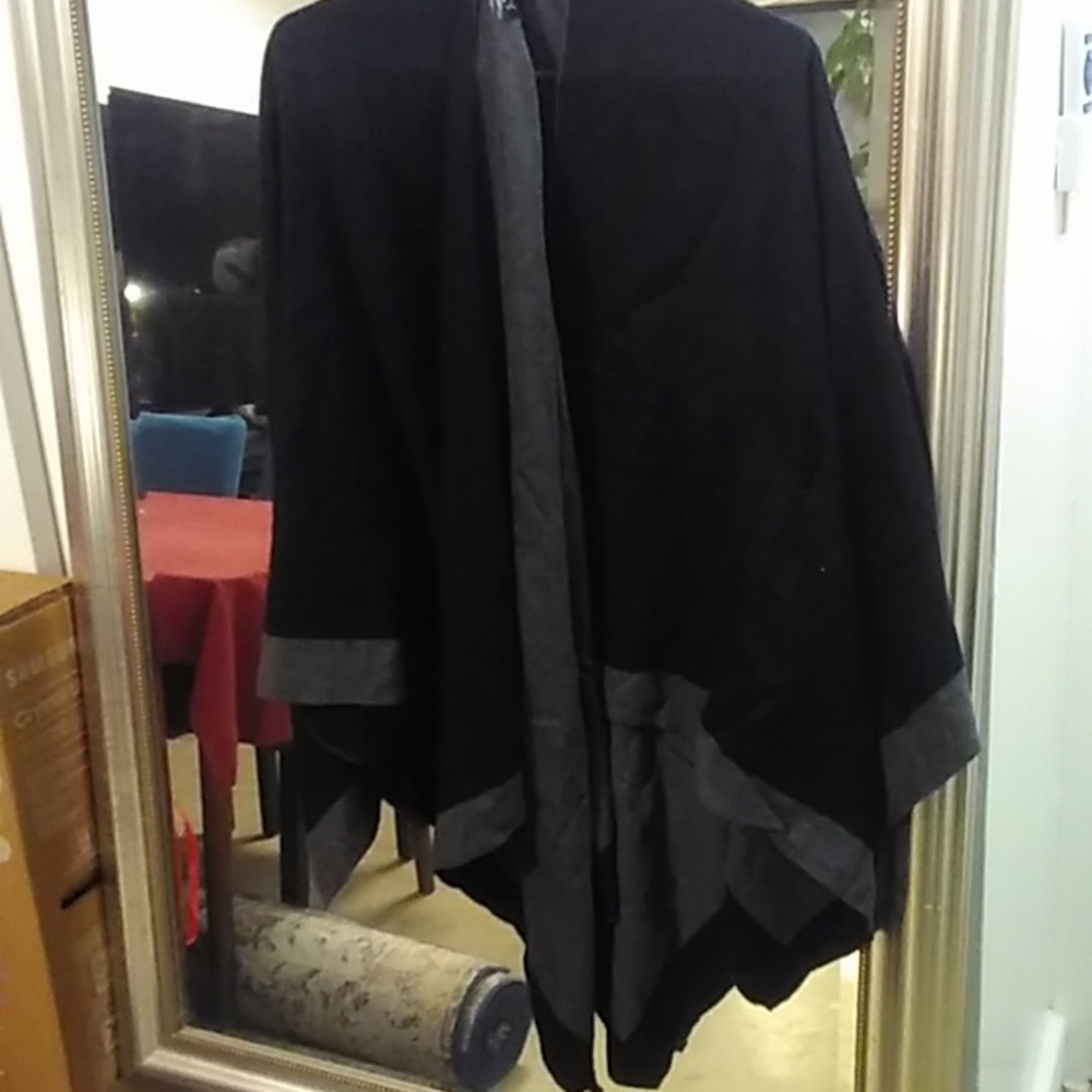 Pure wool reversible female shalf size M